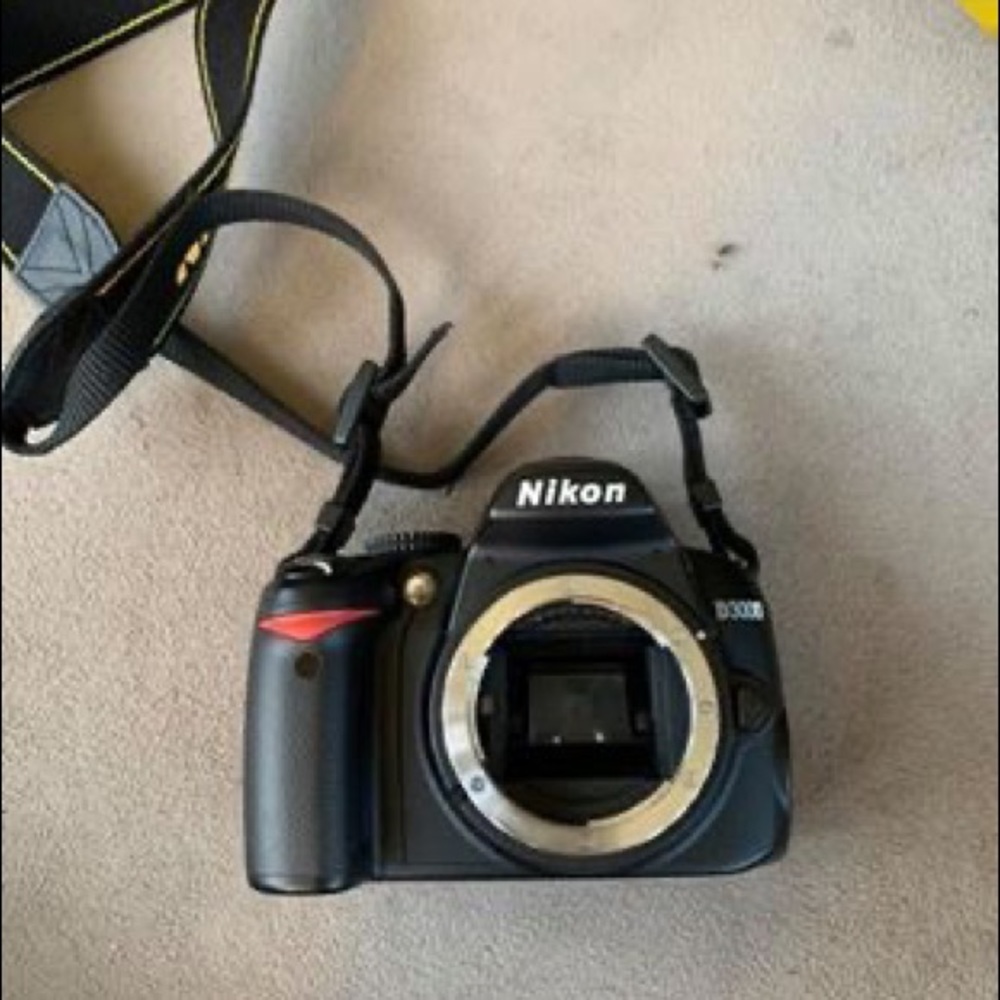 Nikon D3000 digital camera
